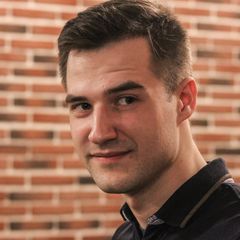 Павел Комарь